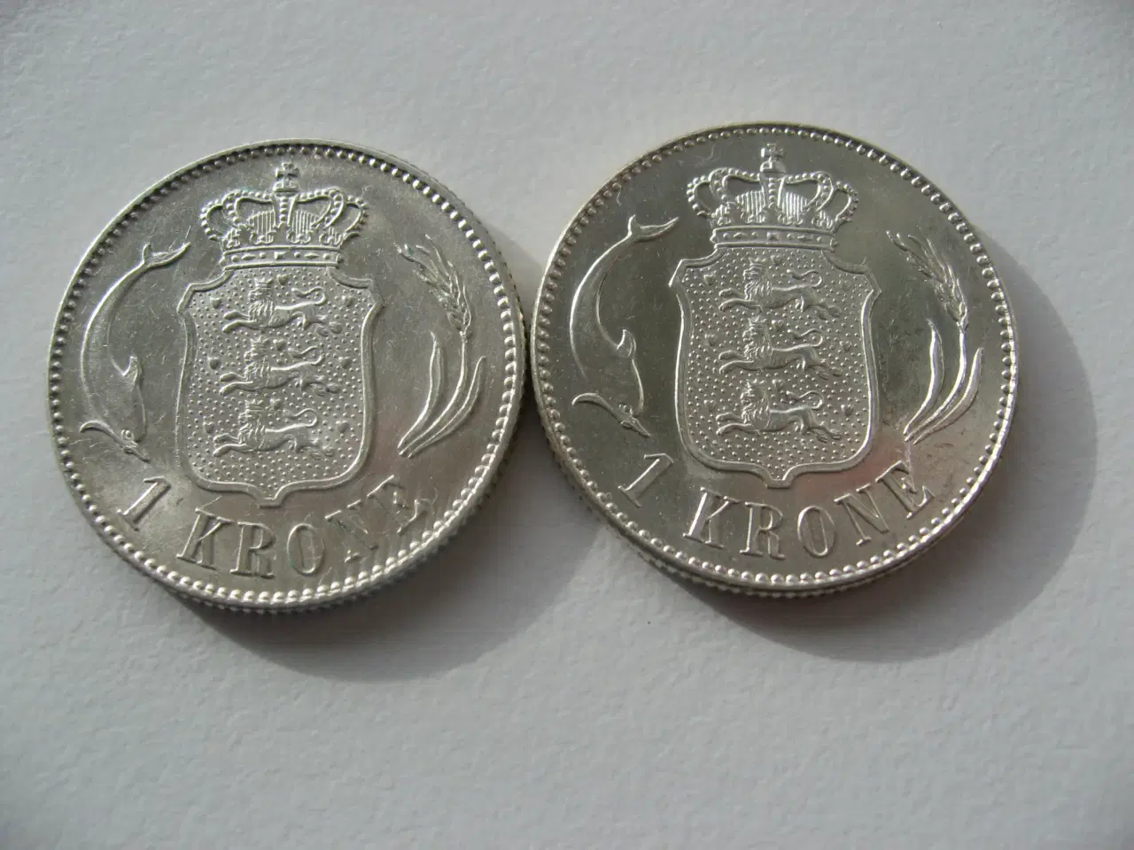 Billede 2 - Særdeles flotte sølv 1 kr 1915 & 1916