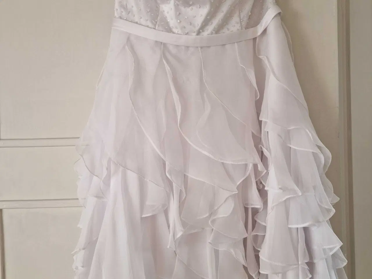 Billede 6 - Konfirmationskjoler 2 stk