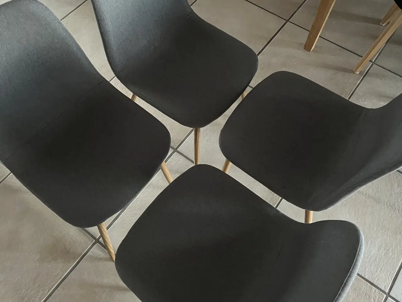 Billede 4 - 4 stk. JONSTRUP (JYSK) spisebordsstole i god stand