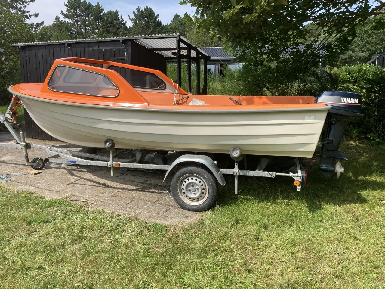 Billede 1 - Askeladen jolle,14",vindskærm,Yamaha 15hk+trailer