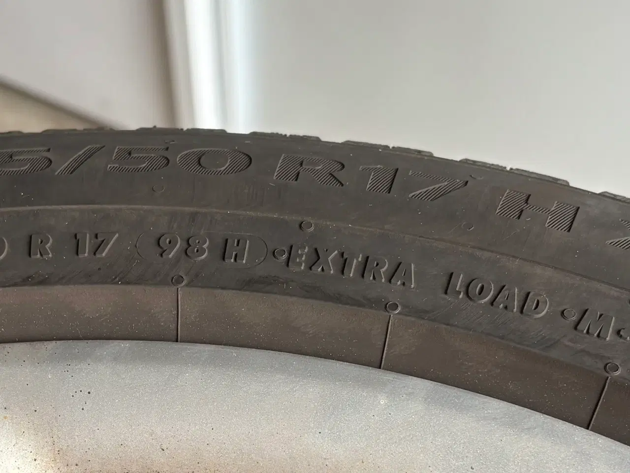 Billede 4 - Vinterdæk Continental 225/50 R 17”