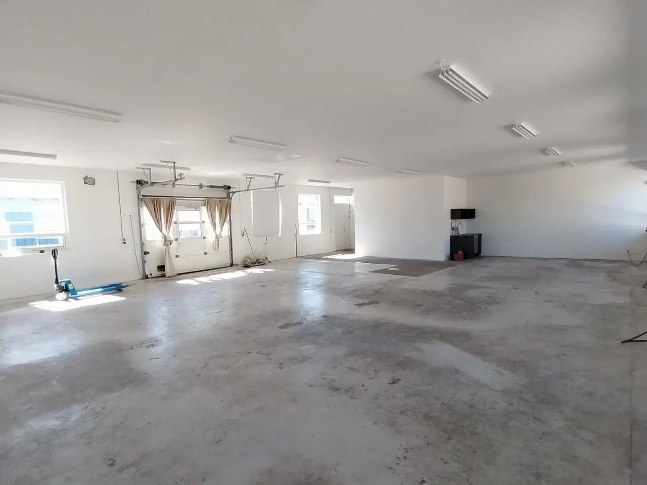 Billede 2 - Vallensbæk Strand. Erhvervslokale til leje