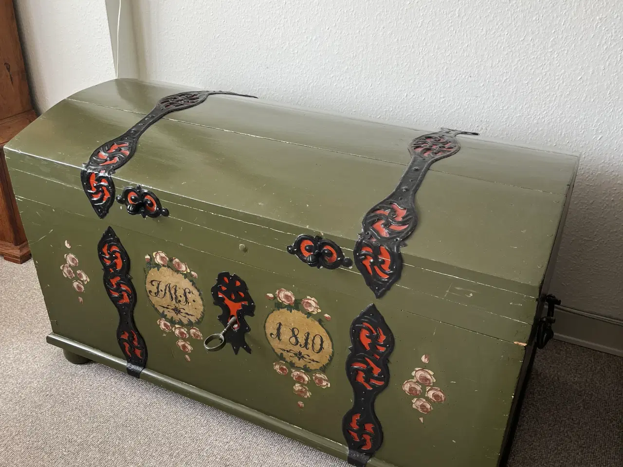 Billede 5 - Gamle møbler gives væk