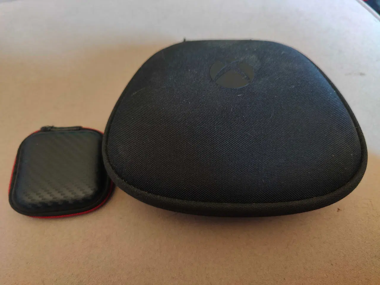 Billede 4 - Xbox Series X med tilbehør og spil.