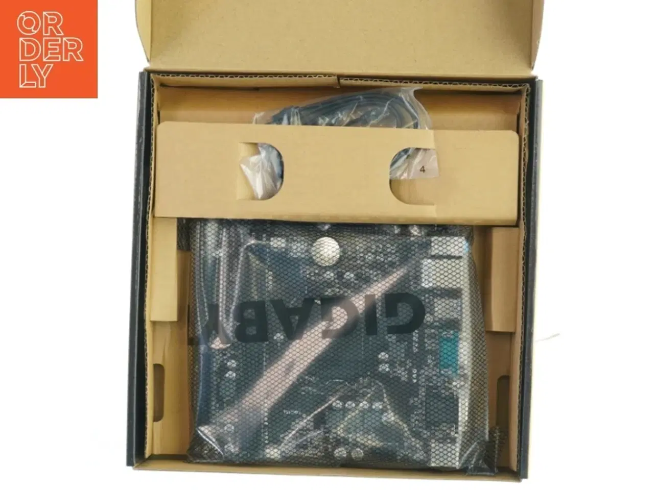 Billede 2 - Bundkort - GIGABYTE H110M-S2PV fra Gigabyte (str. 27x27 cm)