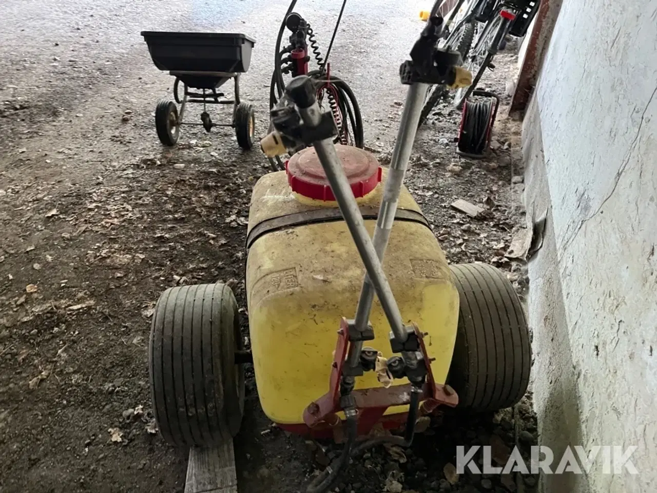 Billede 6 - Strøjte Hardi 120 liters tank med 12 v pumpe