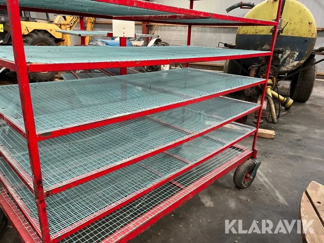 Billede 10 - Hyldevogne til minkskind 12 styk