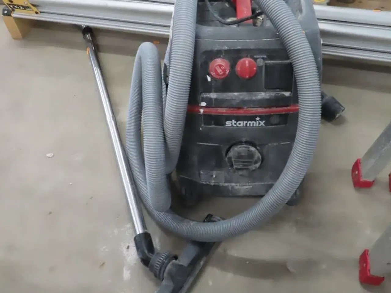 Billede 1 - Tør- vådstøvsuger STARMIX