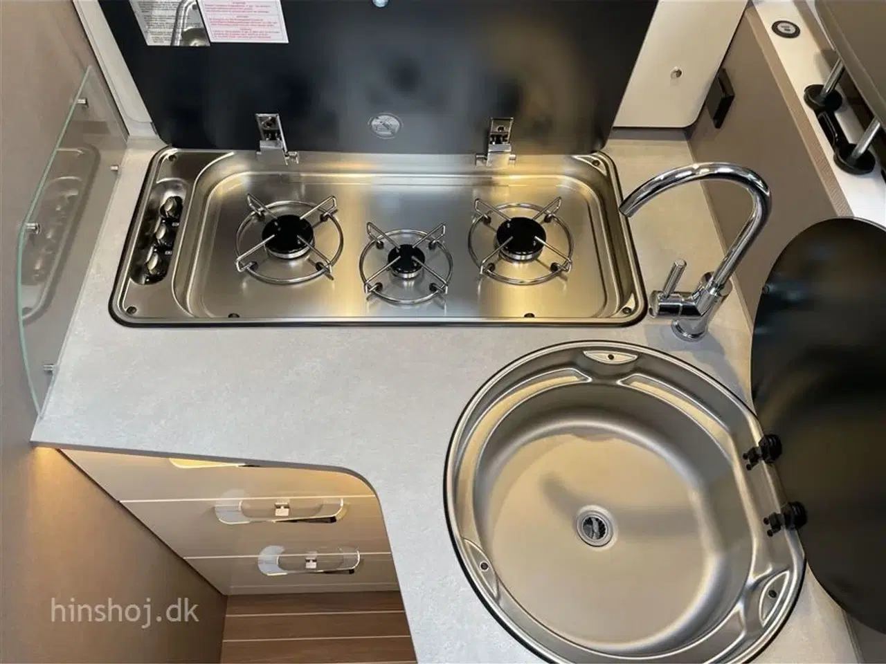 Billede 5 - 2025 - Etrusco T 7400 SB Aut   Etrusco By Hymer – Italiensk Kvalitet og Komfort fra Hinshøj Caravan