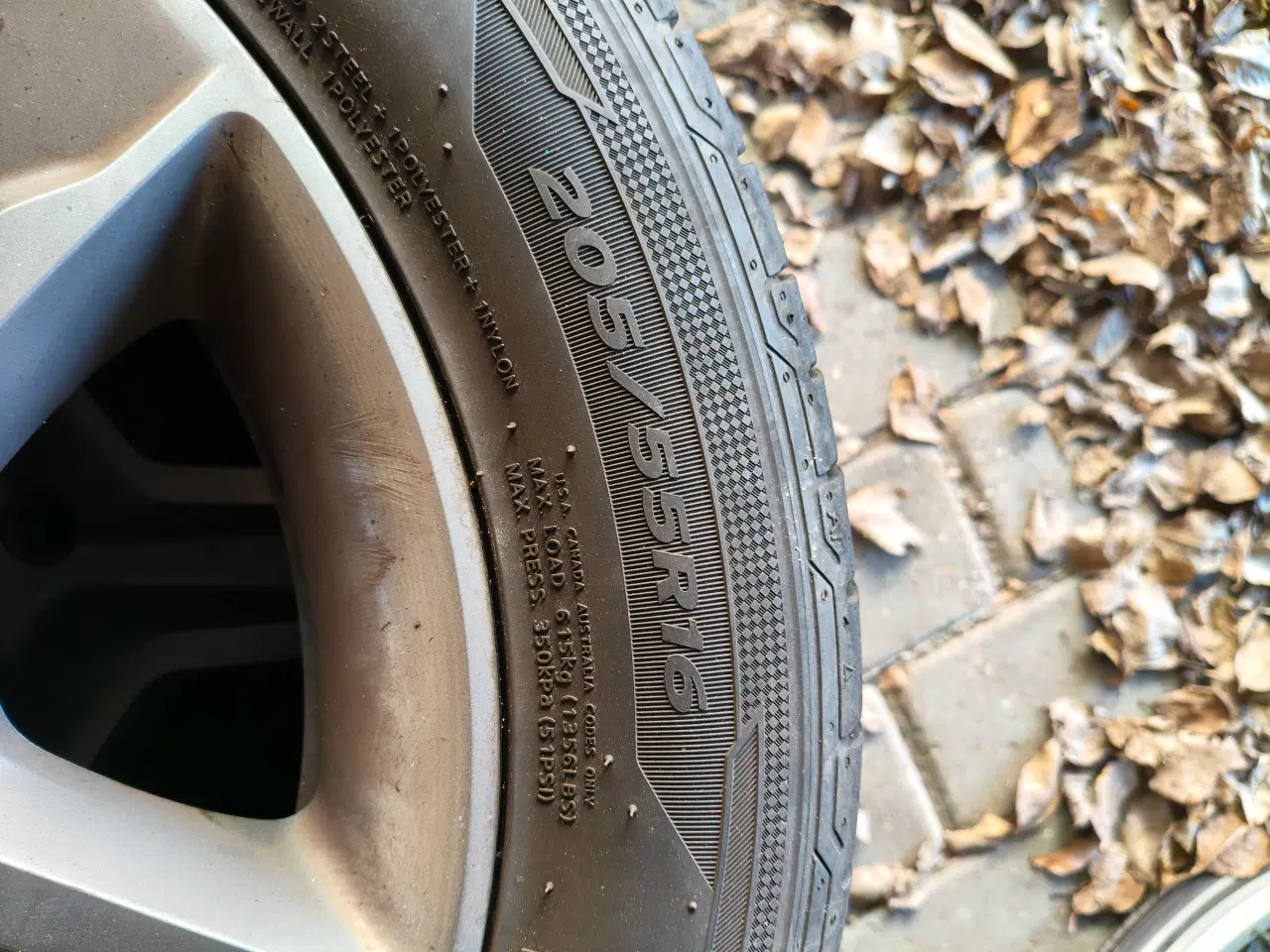 Billede 3 - Brugte dæk på fælge 