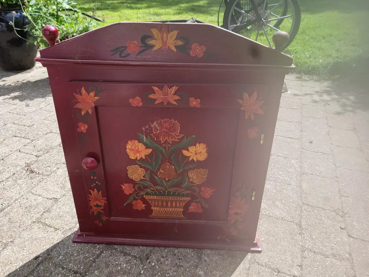 Billede 1 - Fint hjørneskab 