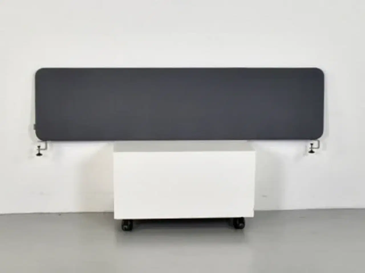 Billede 1 - Abstracta bordskærm i grå, inkl. 2 beslag