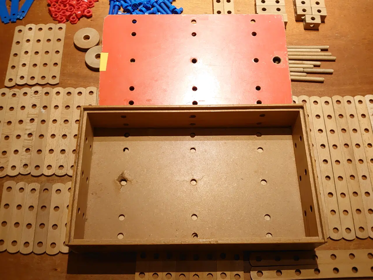 Billede 6 - BILOfix byggesæt med orig. kasse. 1960´erne.