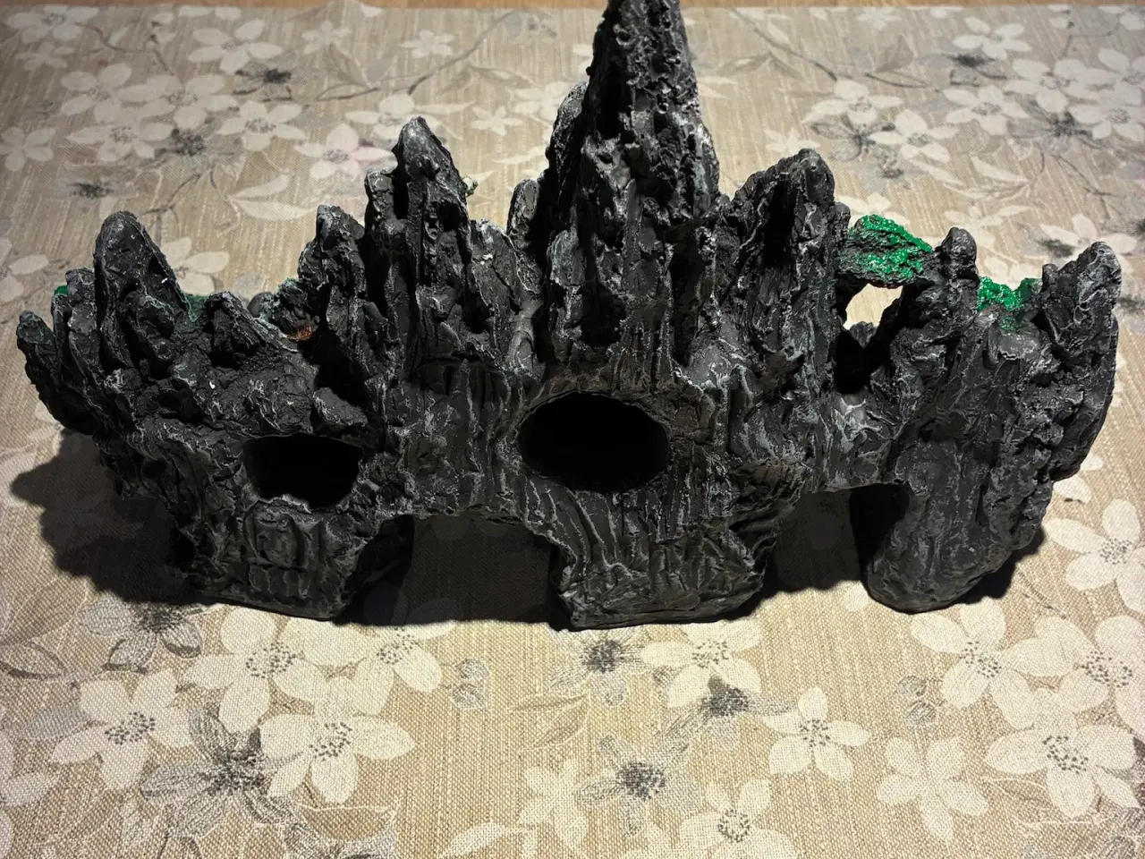 Billede 2 - Bjerglandskab – dekorativ akvariepynt med huler