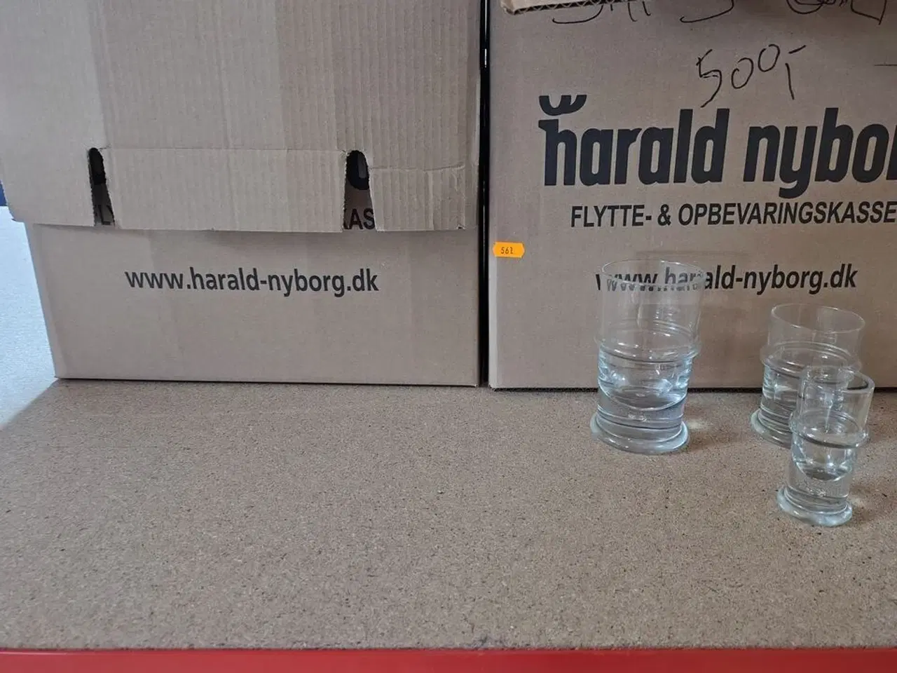 Billede 4 - To kasser glas