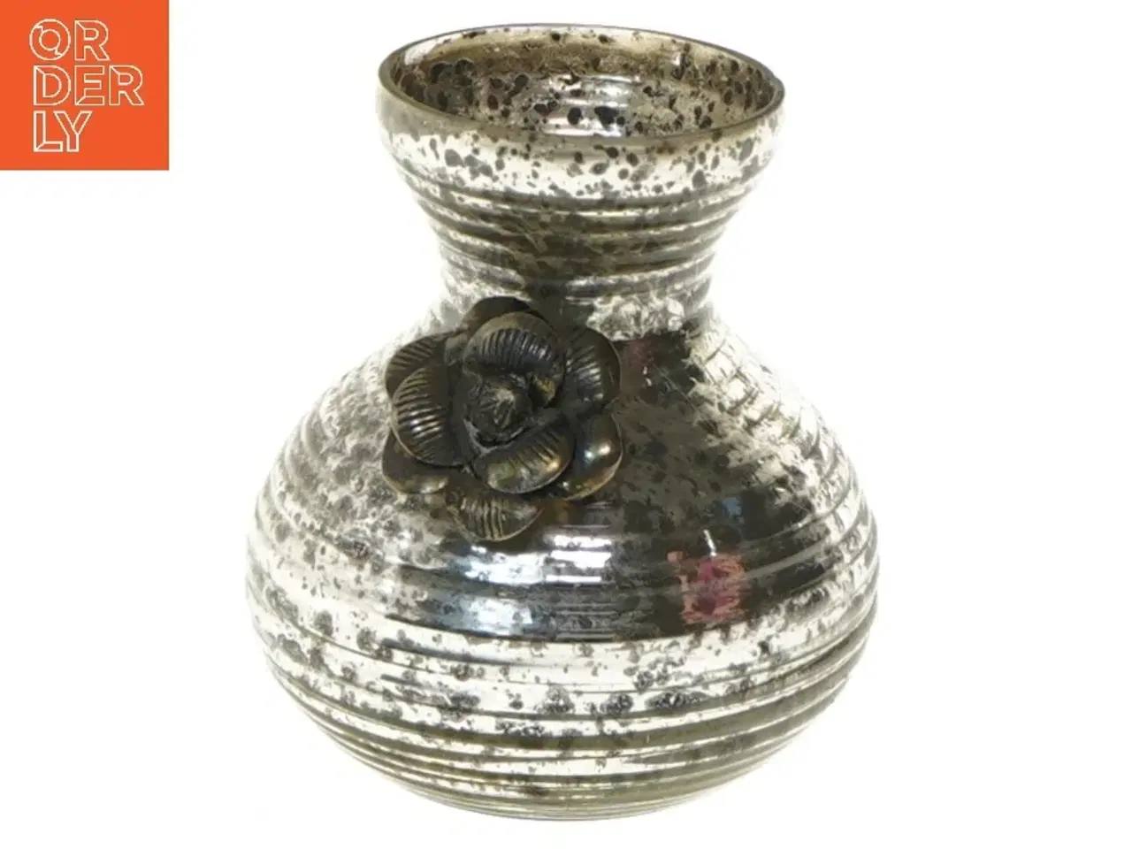 Billede 1 - Sølvfarvet vase med blomster fra Nordal (str. 9 cm)