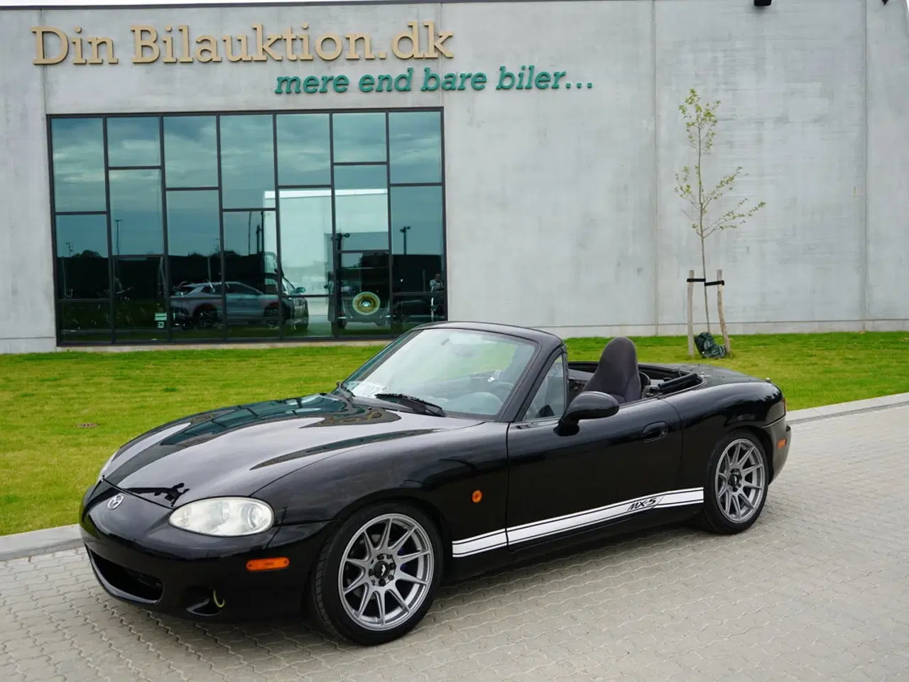 Billede 1 - MAZDA MX-5 1,6 CABRIOLET – på auktion 14. maj