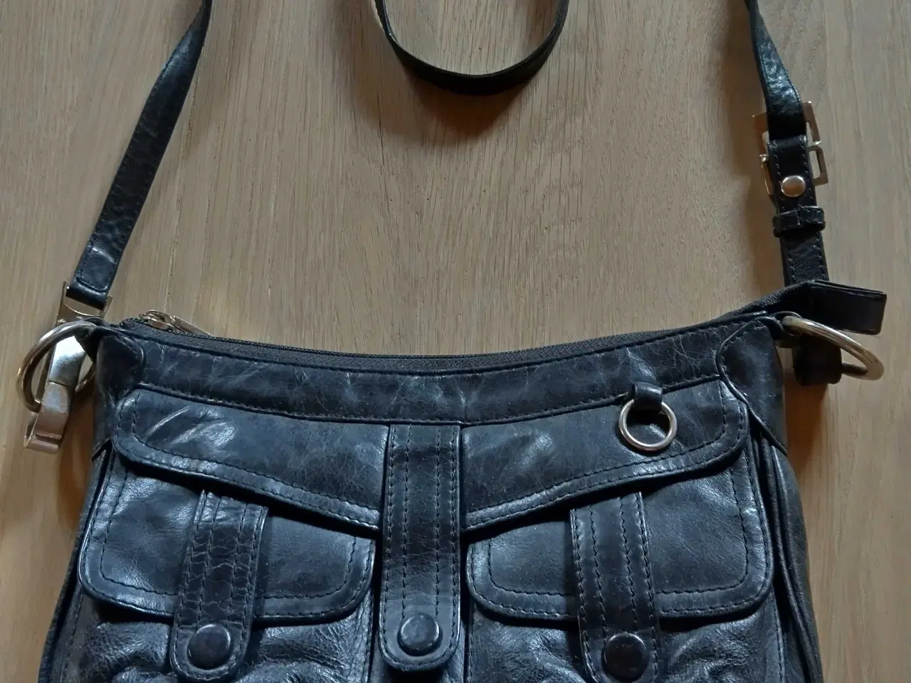 Billede 1 - Sort lædertaske fra Belsac 
