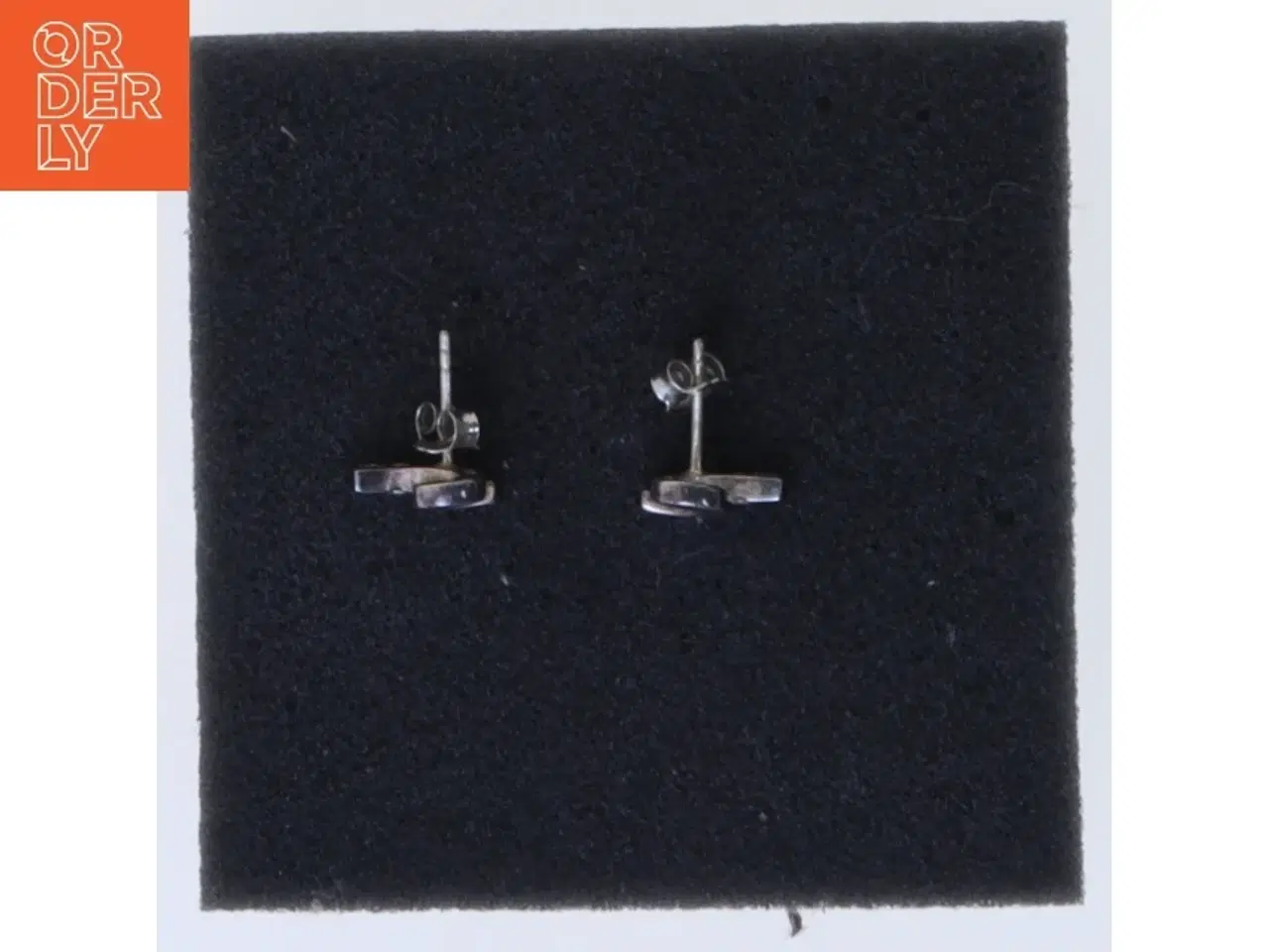 Billede 2 - Sølv ørestikker (str. 1,5 cm)