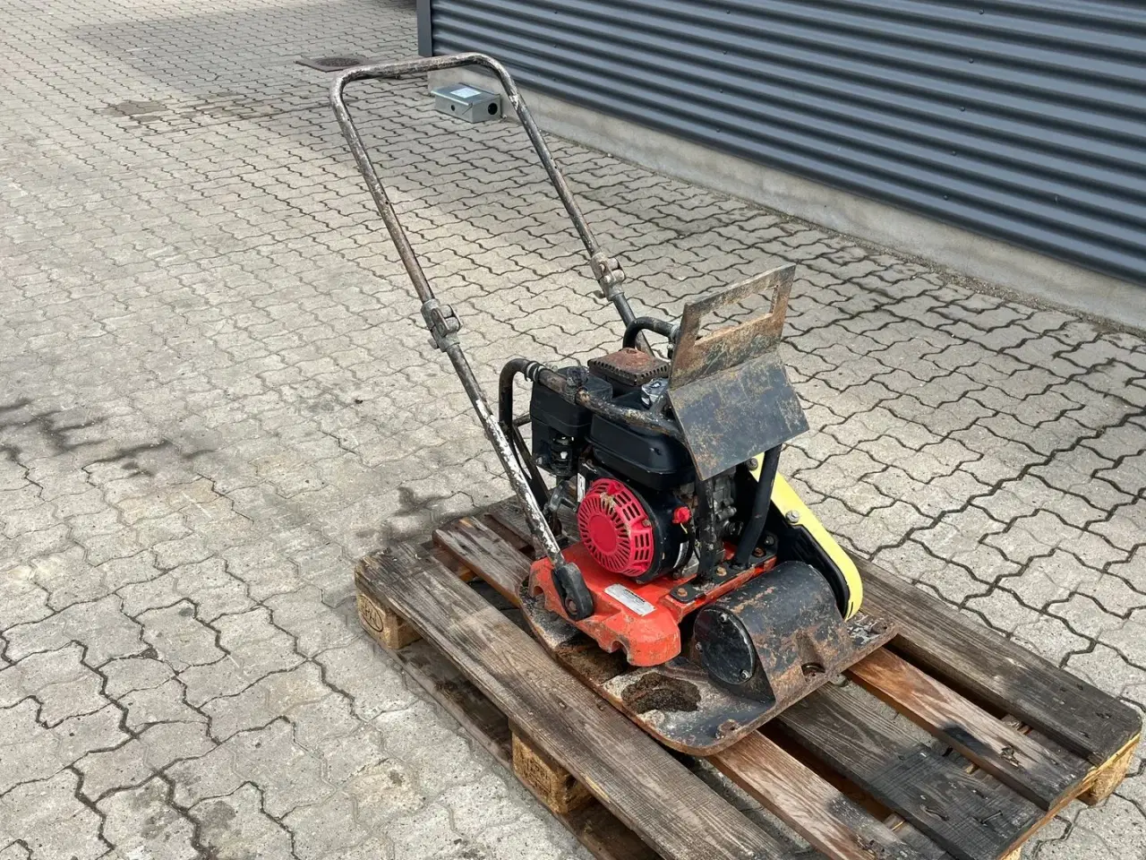 Billede 3 - Dynapac lf130 132kg fremadgåene pladevibrator