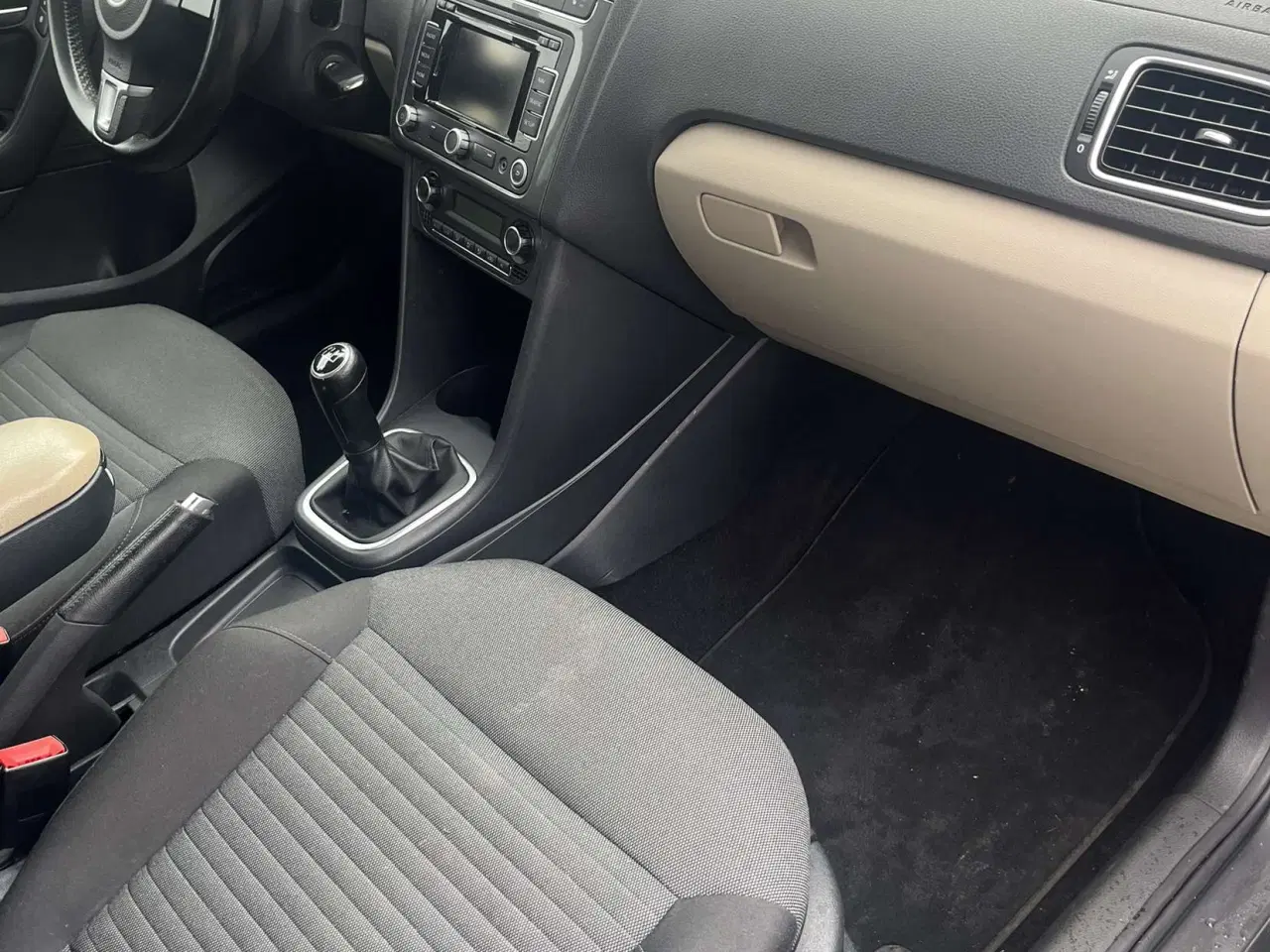 Billede 13 - VW POLO 1.6 TDI 90HK NYSYNET & NYSERVICERET