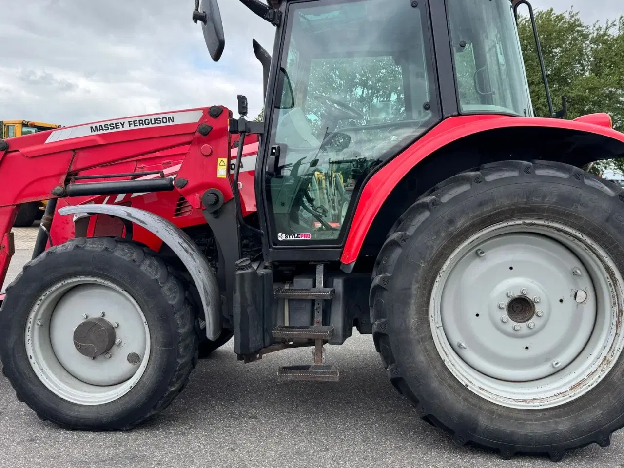 Billede 2 - Massey Ferguson 5450 Dyna-4 KUN 3700 TIMER!