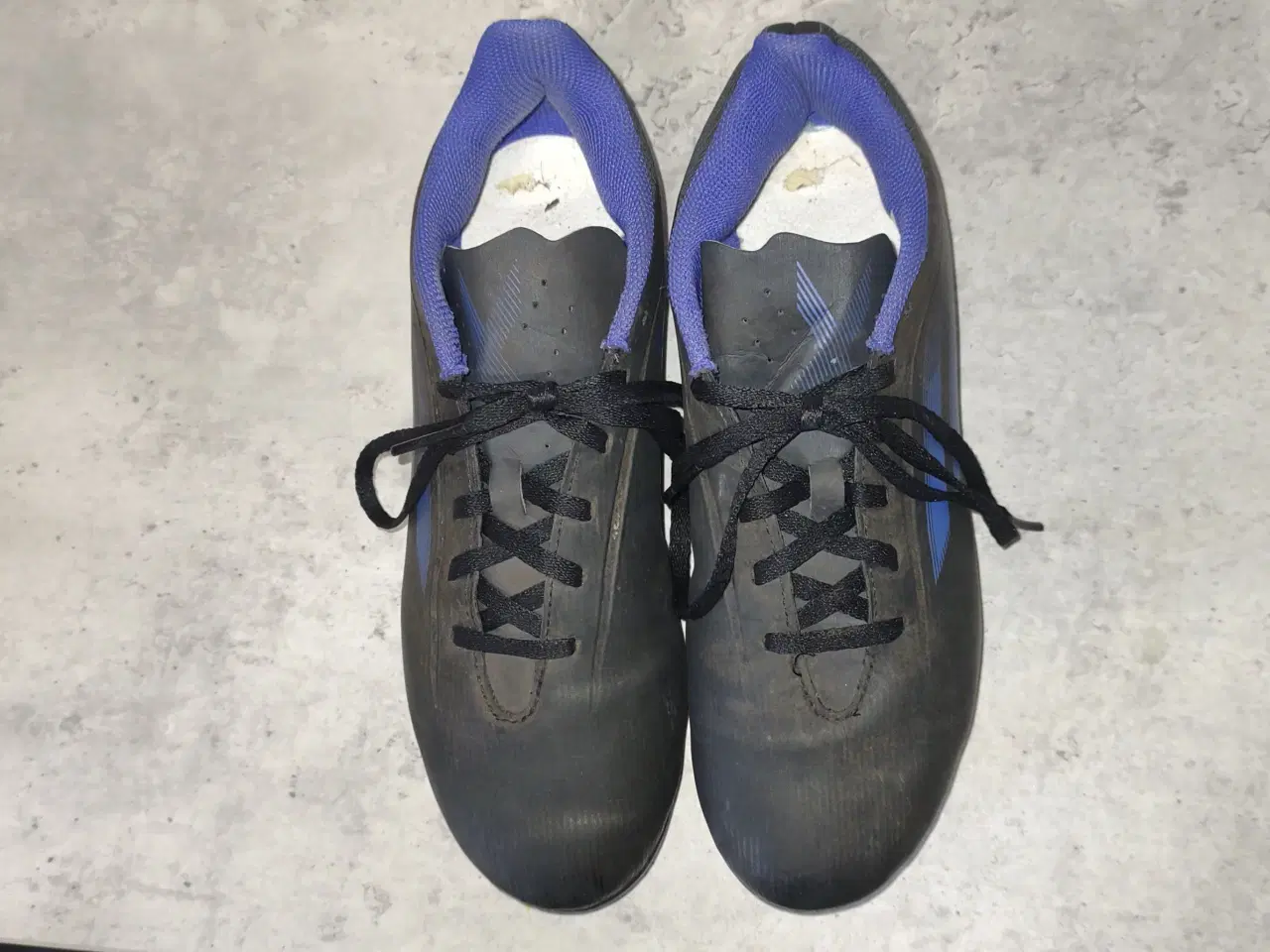 Billede 1 - Udendørs fodboldstøvler Adidas Predator str 40