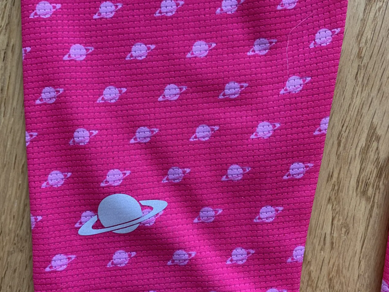 Billede 2 - Planet Nusa limited edition bluse 