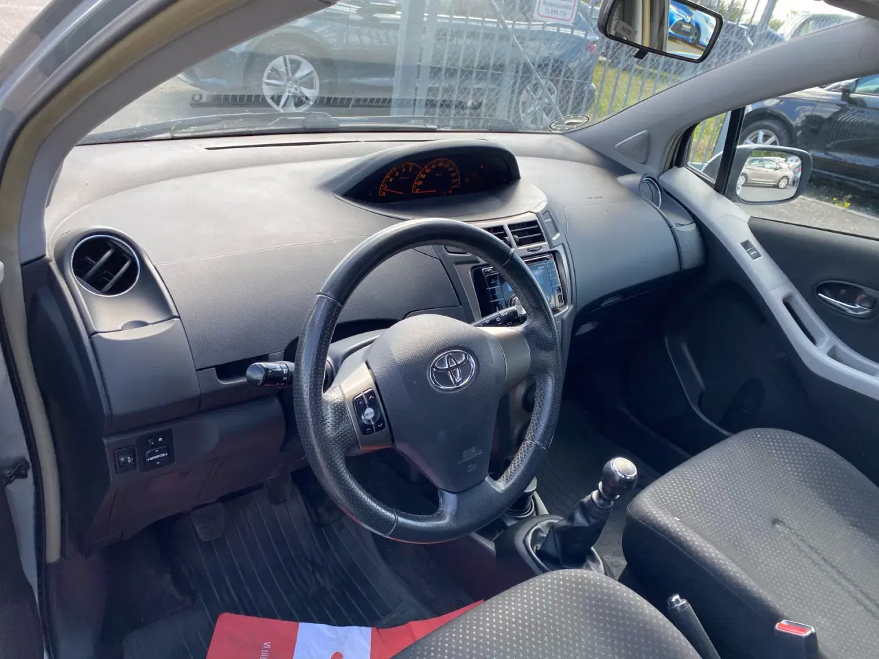 Billede 6 - Toyota Yaris 1,4 D-4D T2 90HK 5d 6g