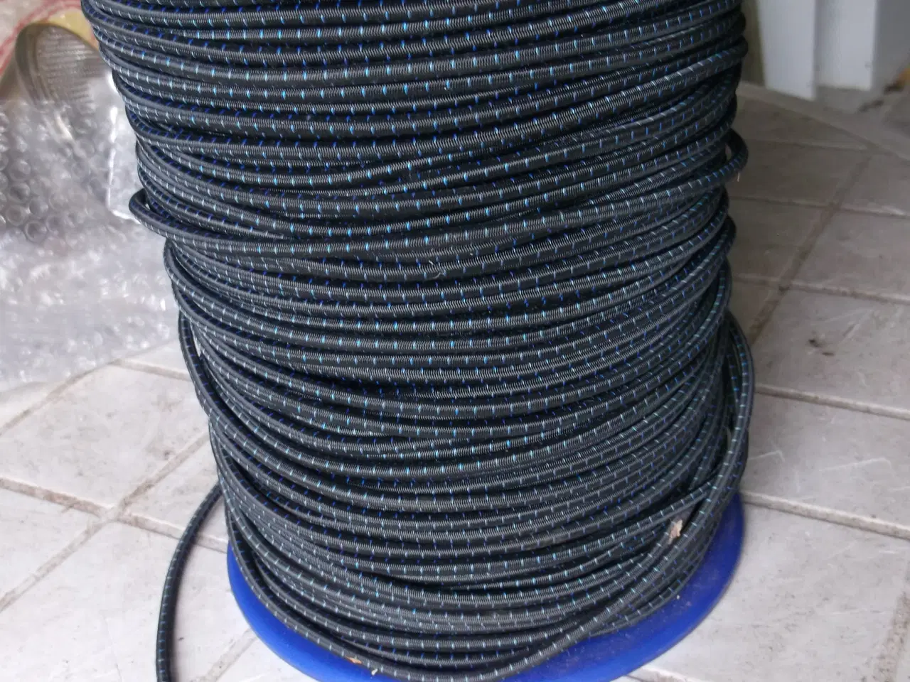 Billede 3 - Elastik snor 4 mm. rulle.