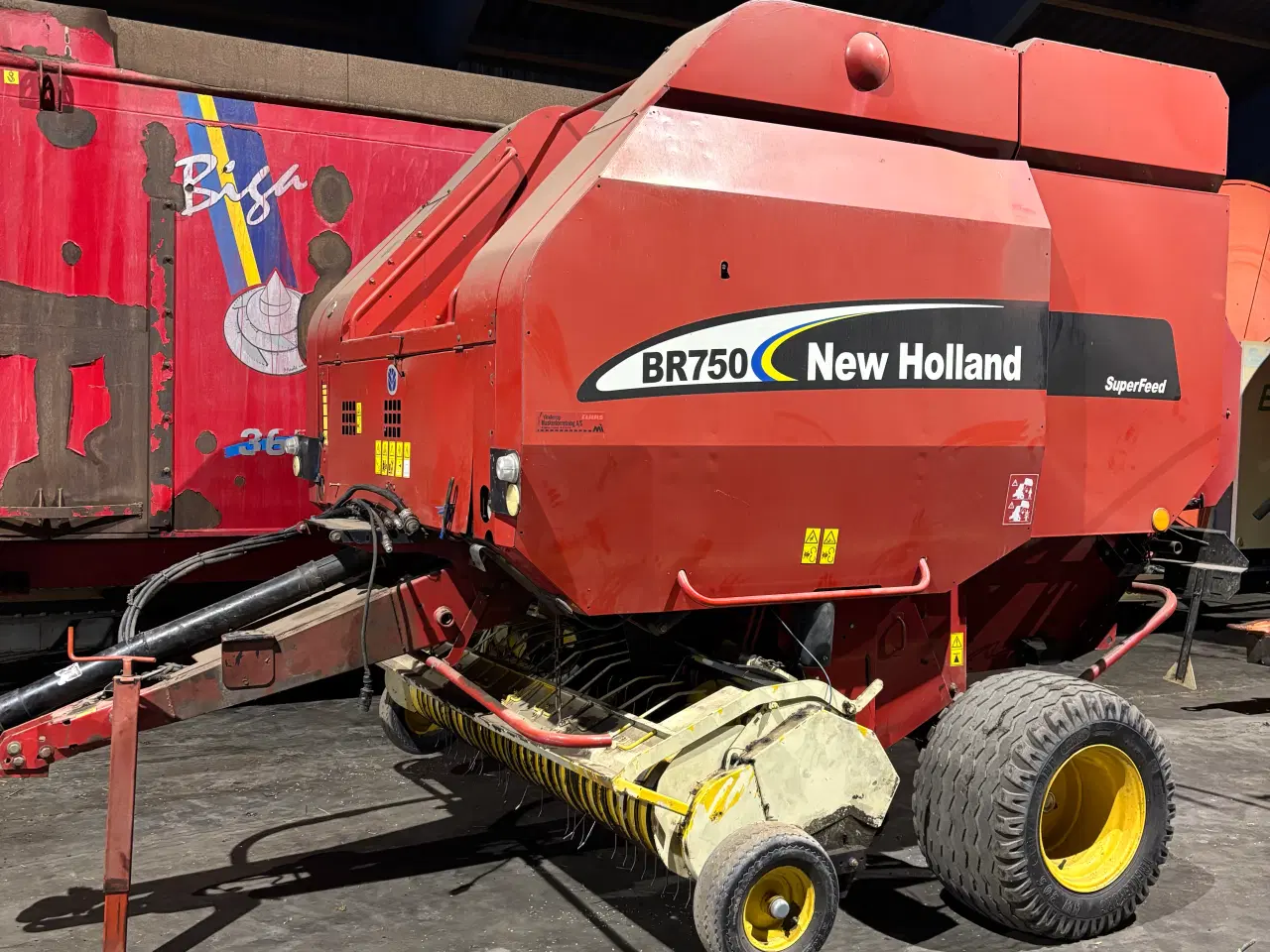 Billede 1 - New Holland BR 750 Rundballepresser 