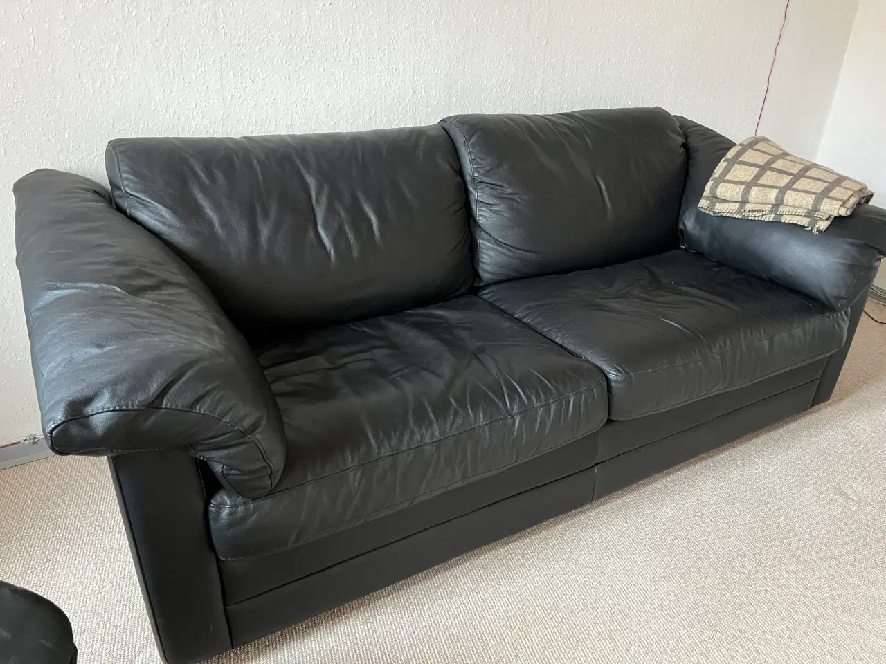 Billede 2 - Lædersofa som ny