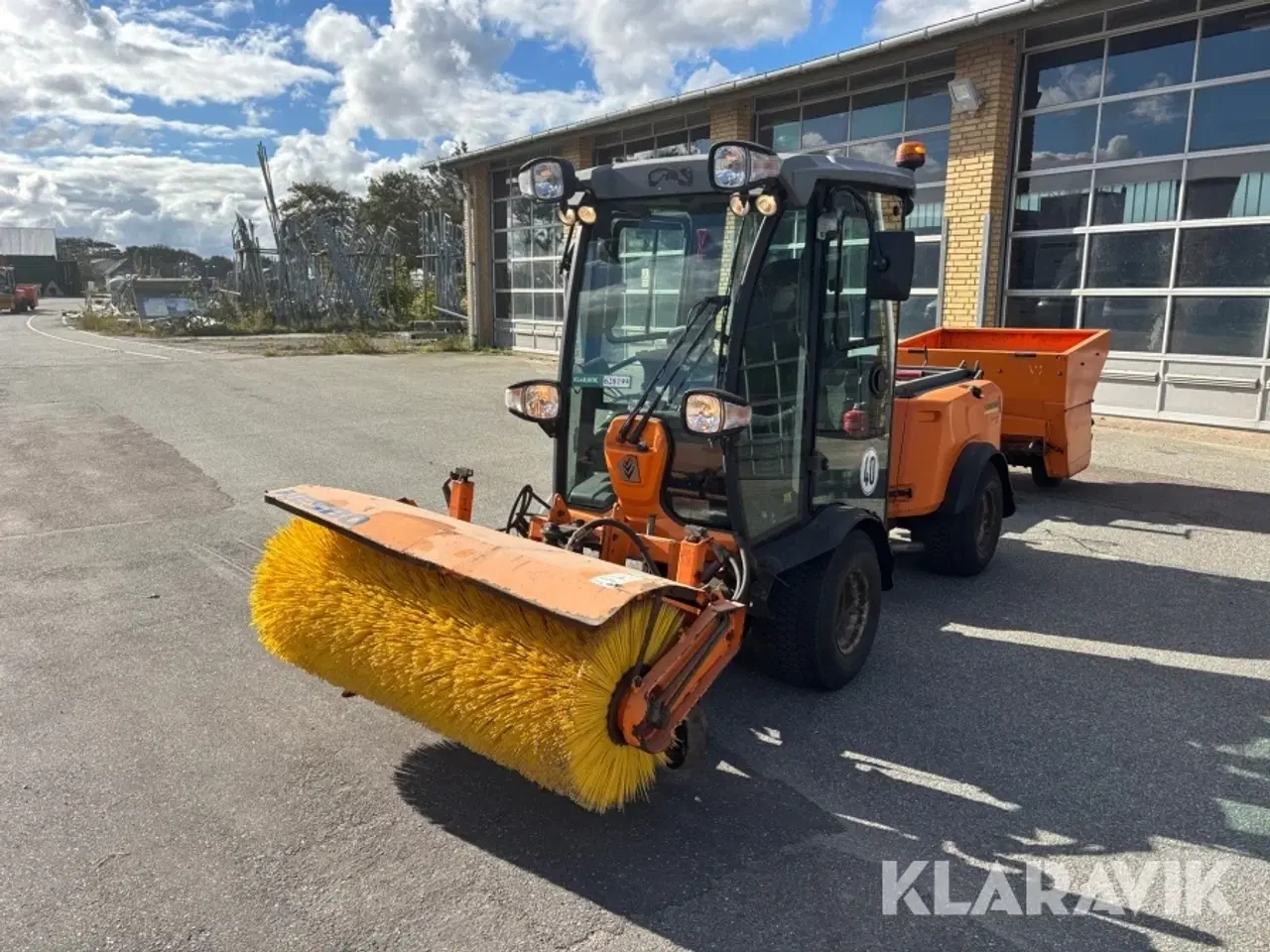 Billede 1 - Redskabsbærer Karcher Mic 50 advanced med tilbehør