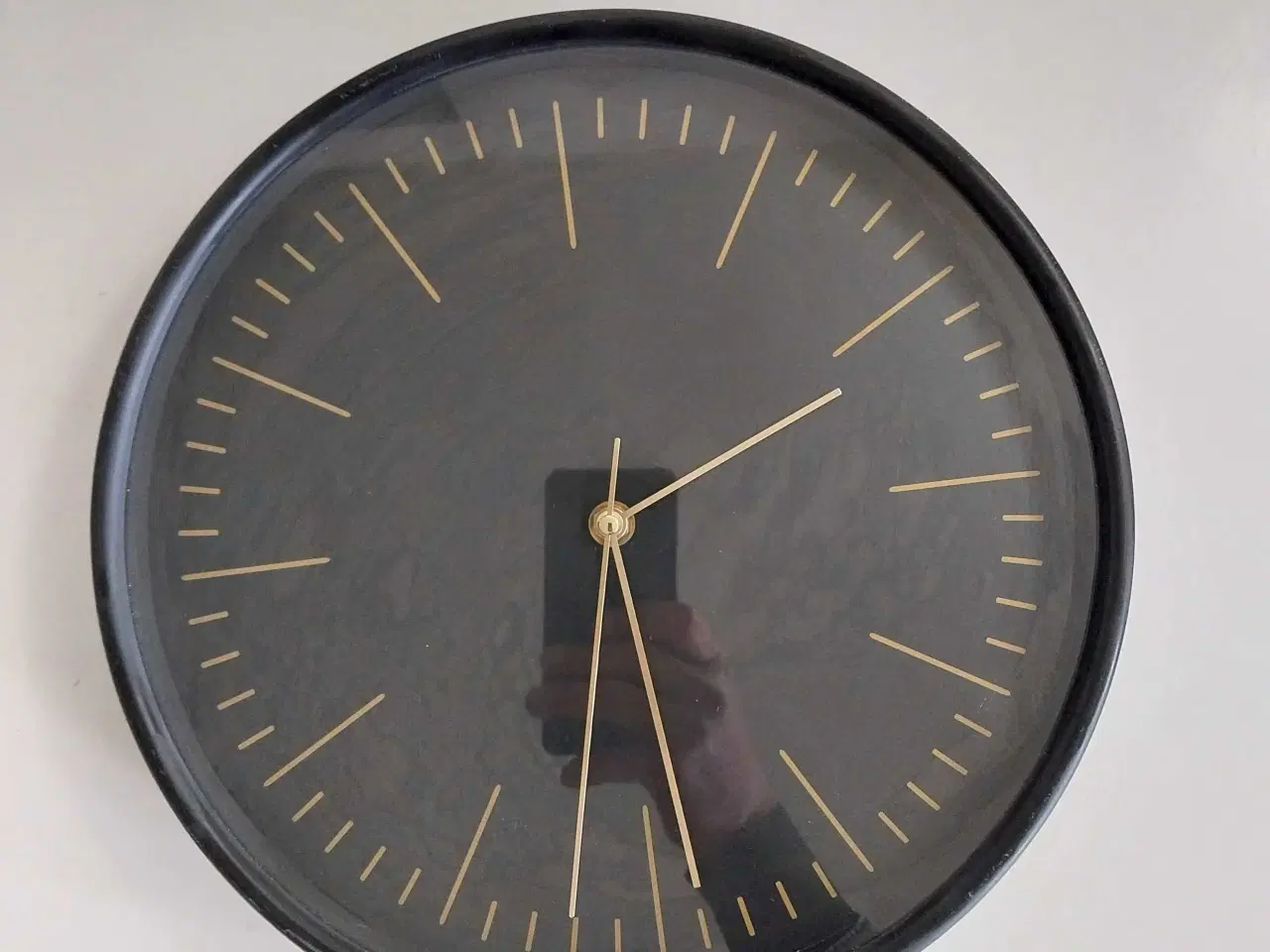 Billede 2 - Vægur sort 35 cm 