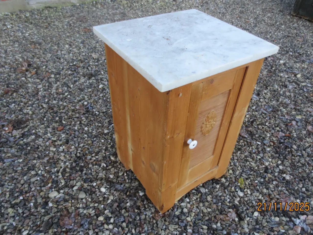 Billede 2 - 1 stk Retro Natbord med Granitbordplade 