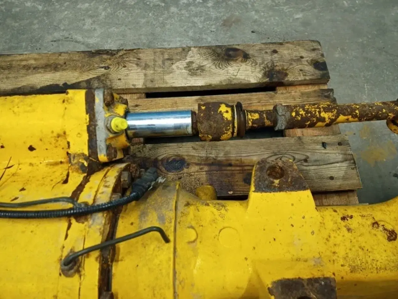 Billede 15 - JCB 530/70 Foraksel 