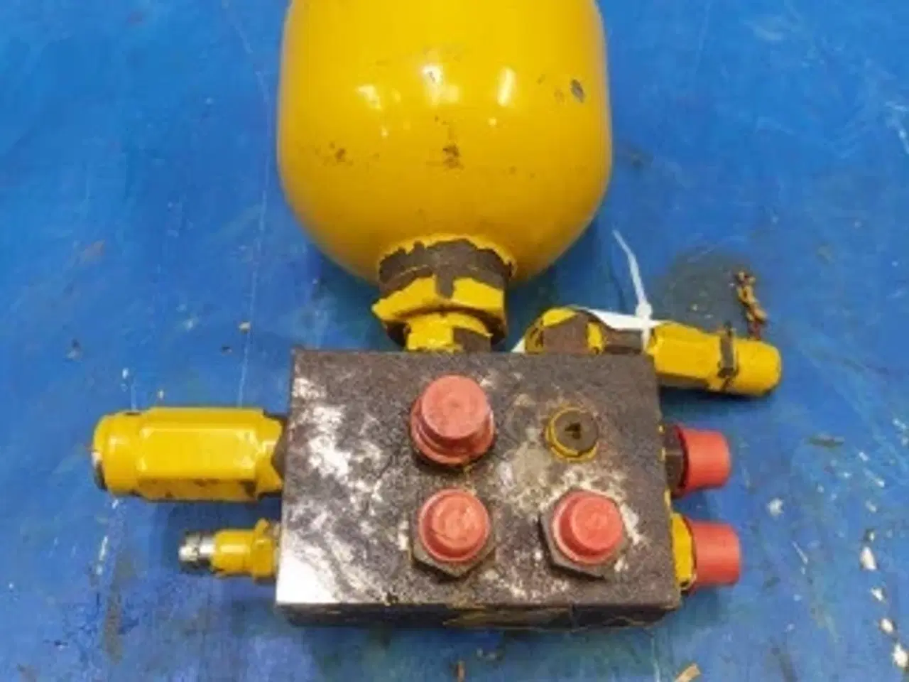 Billede 6 - Hydrema 906B Trykventil 243620