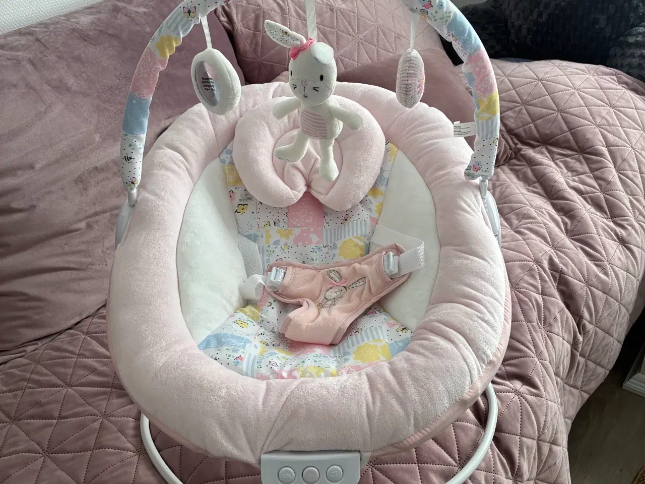 Billede 2 - Skøn Babystol med lyd og musik