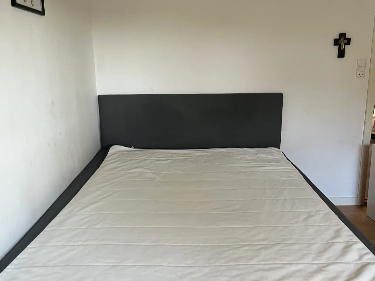 Billede 3 - Seng ikea 140x200