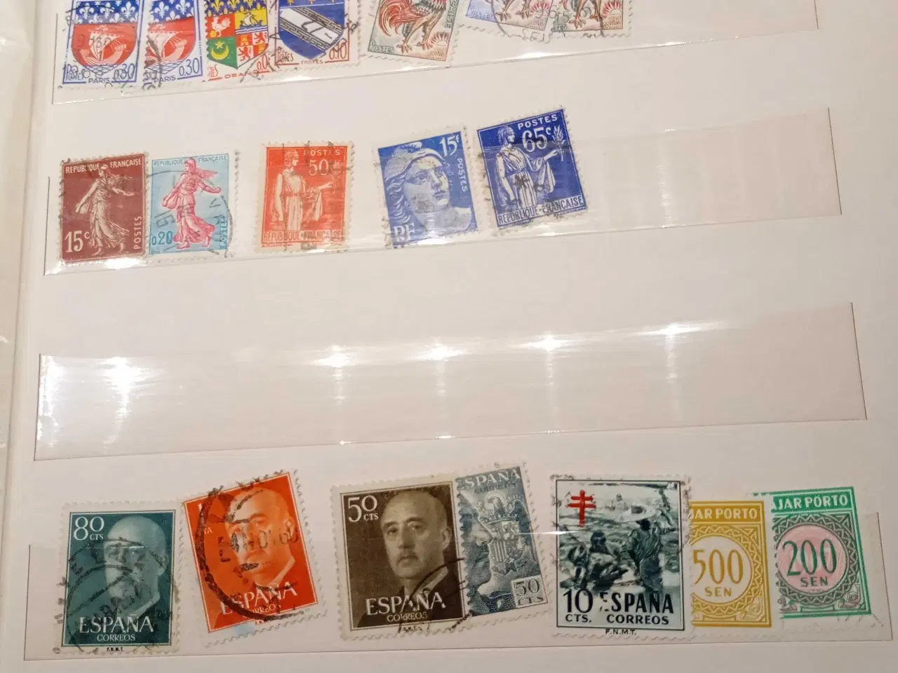Billede 11 - Lille Stamp album m/udenlandske