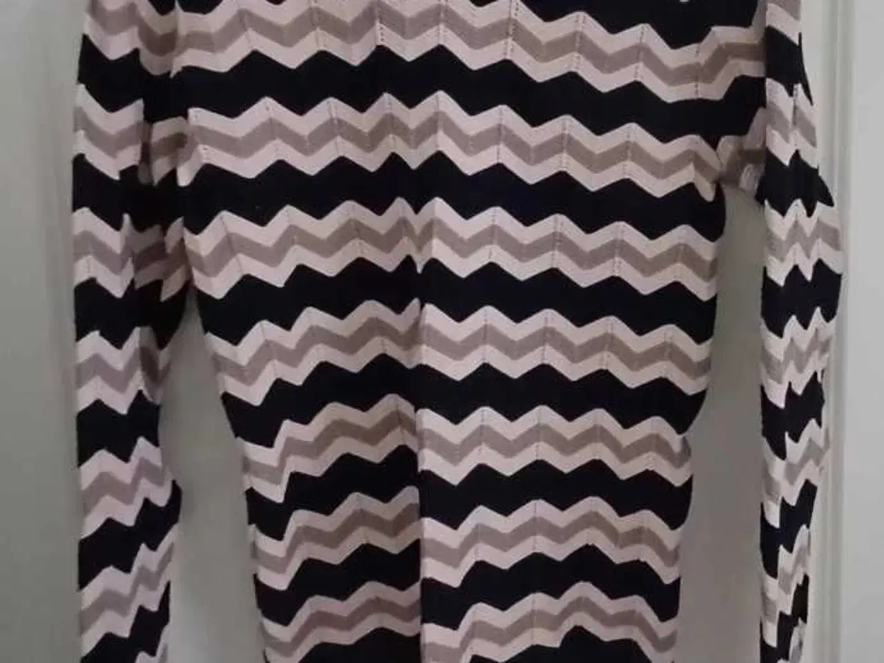 Billede 1 - Neo Noir  - bluse - Str 44