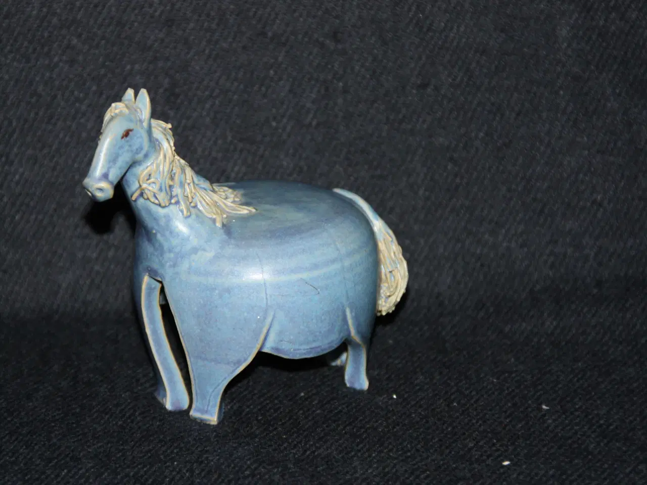 Billede 3 - Allinge Pottemageri Bornholm blå hest figur
