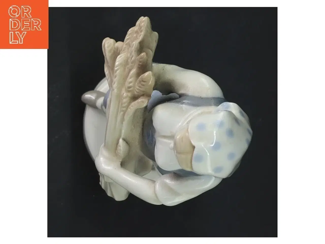 Billede 3 - Porcelænsfigur af kvinde med korn (str. 24 cm)