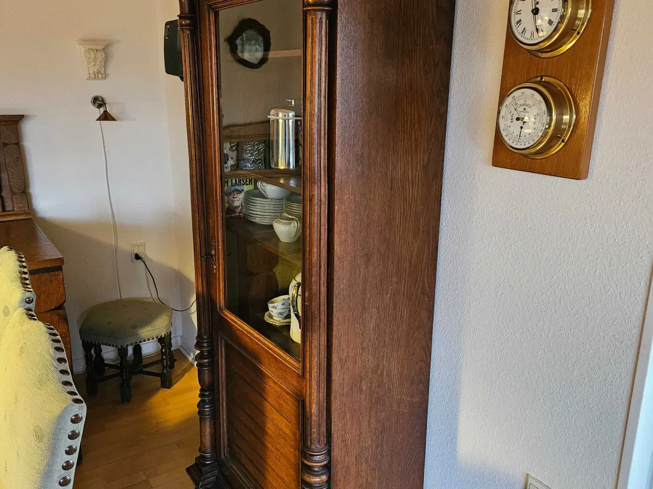 Billede 1 - Fint antikt bogskab