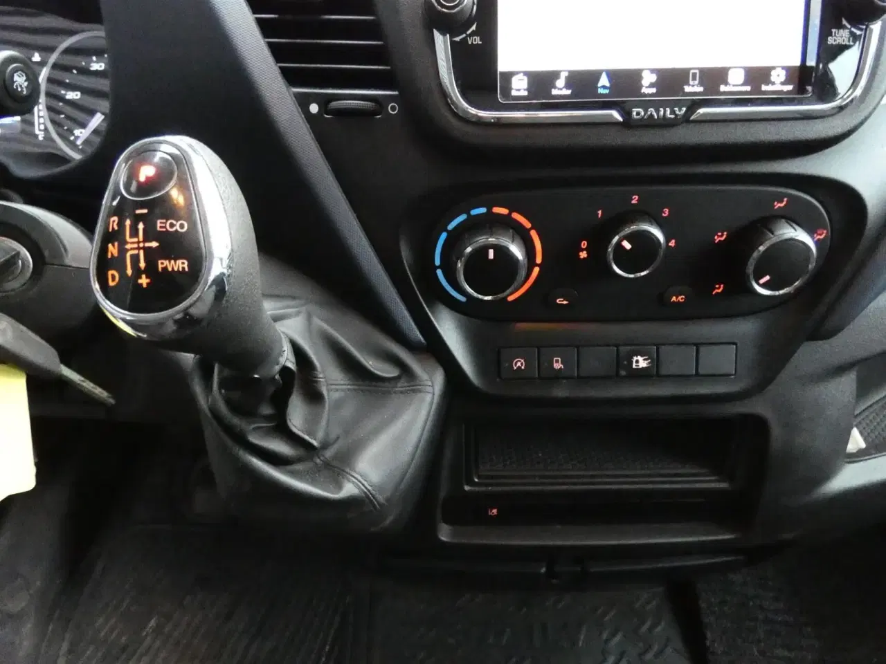 Billede 13 - Iveco Daily 35S16 3750mm 2,3 D 156HK Ladv./Chas. 8g Aut.