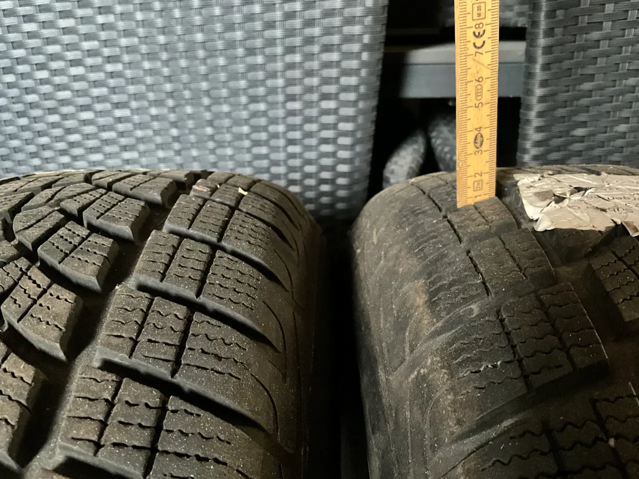 Billede 2 - Vinterdæk 225/65/17