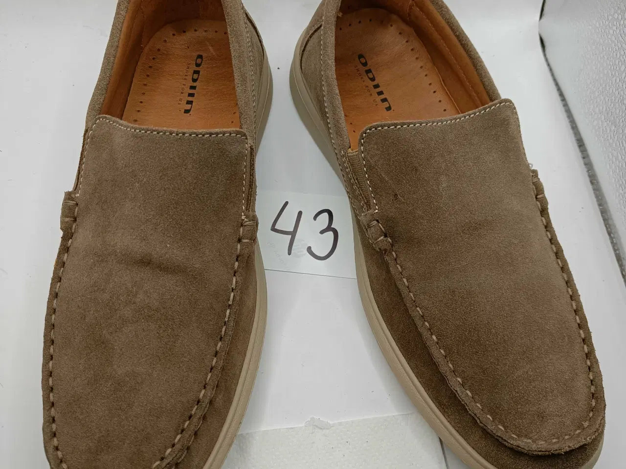 Billede 1 - Odiin brun ruskind sko 43str