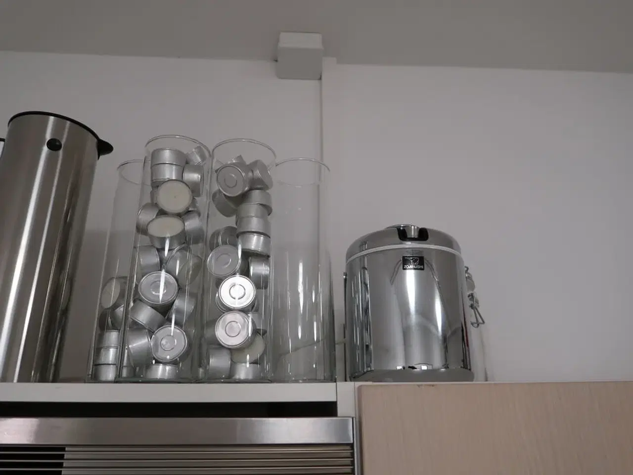 Billede 2 - Termokander STELTON, div. Køkkenservice, kaffemaskine SIEMENS m.m.