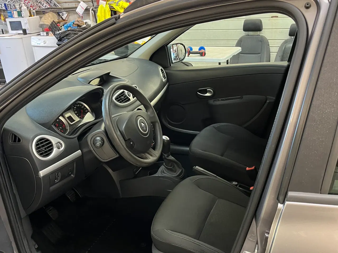 Billede 3 - Nysynet Renault clio