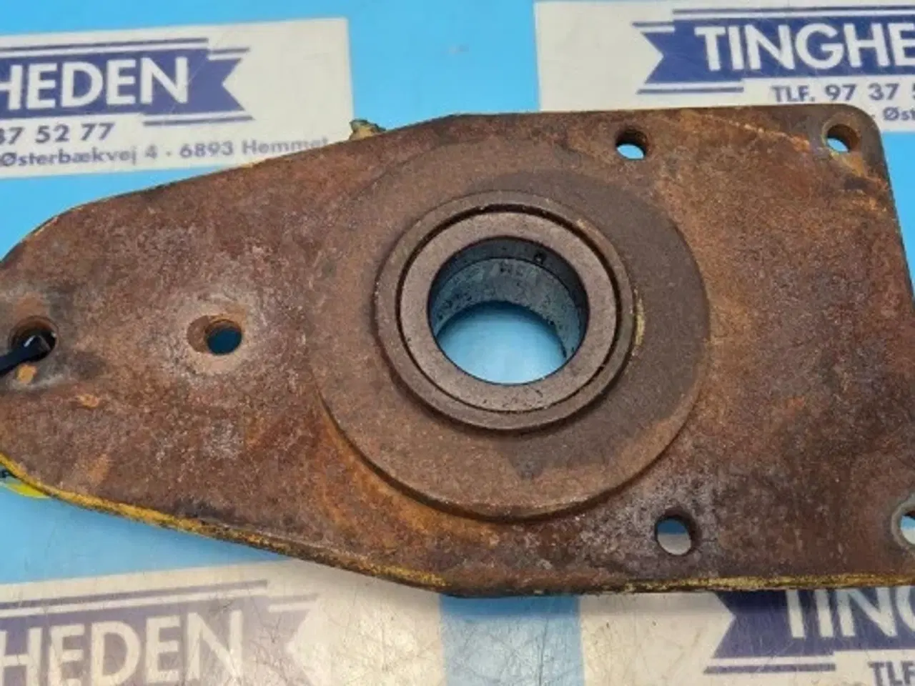 Billede 5 - New Holland TX34 Flangleje 439607